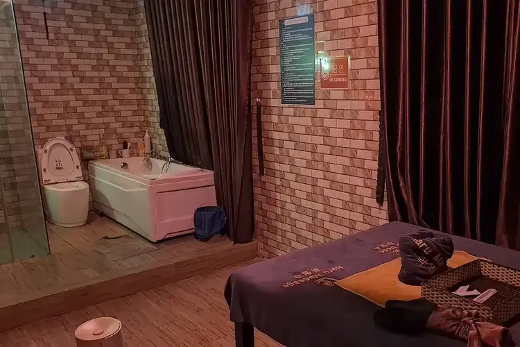 峴港花月樓 4